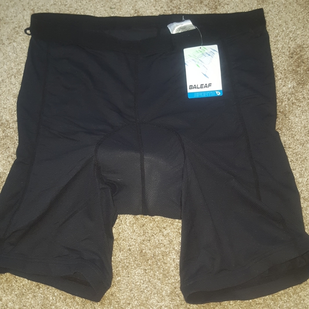 Baleaf Womens Bike shorts NWT